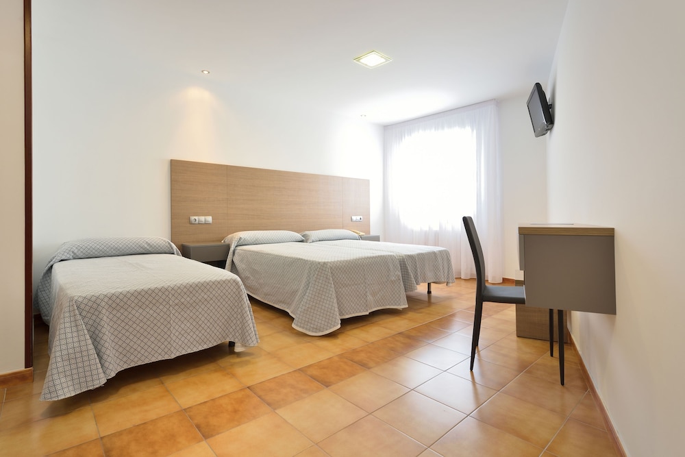 E - Habitación Doble con cama supletoria (niño máximo 10 años) - Photo 1