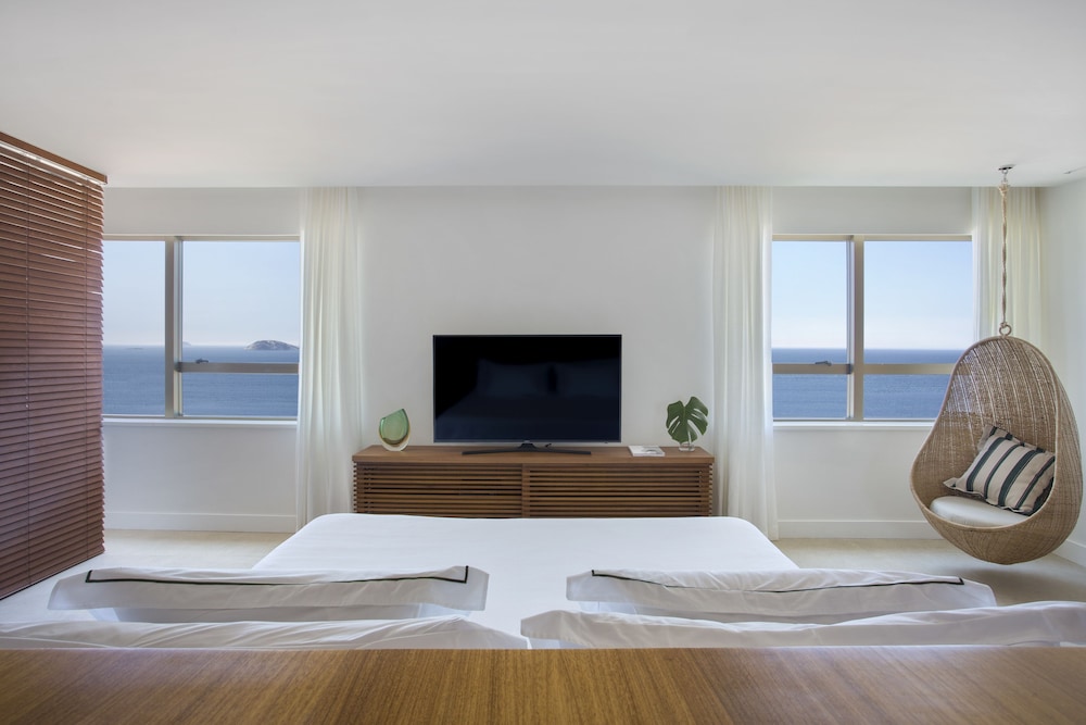 Suite, 1 King Bed, Ocean View (Oceanfront Suite)