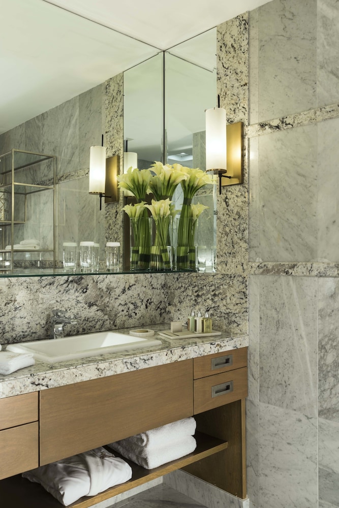 Sky Suite Two Double Beds