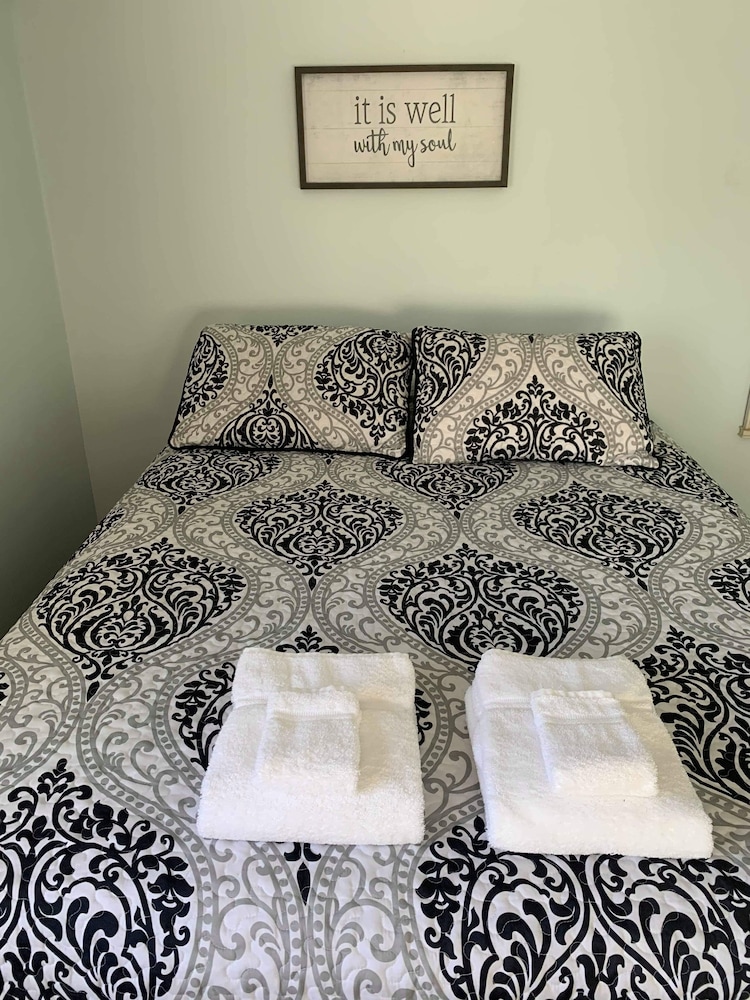 Family Room, Multiple Beds photo 2