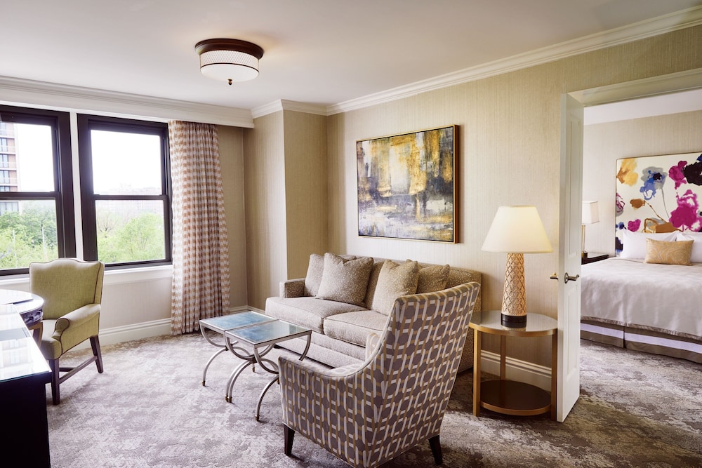 Suite, Multiple Beds - Photo 1