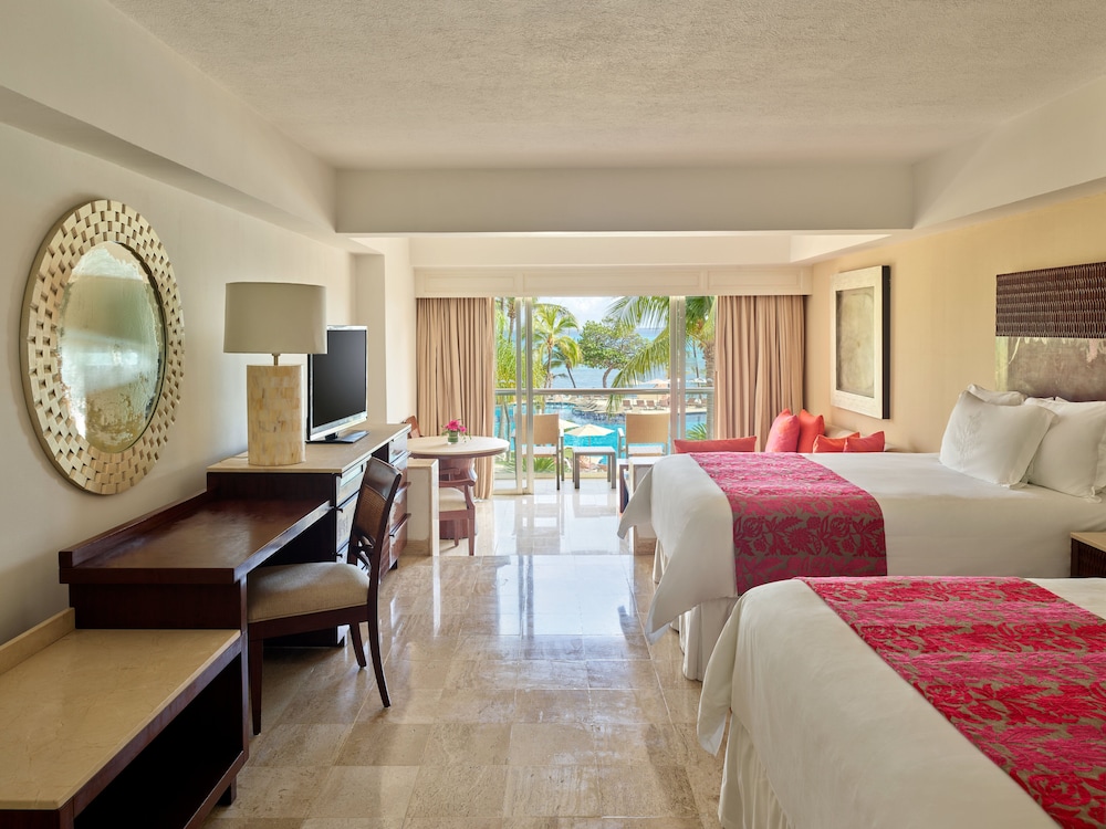 Ocean View Suite Double (2 Queen) - Photo 2
