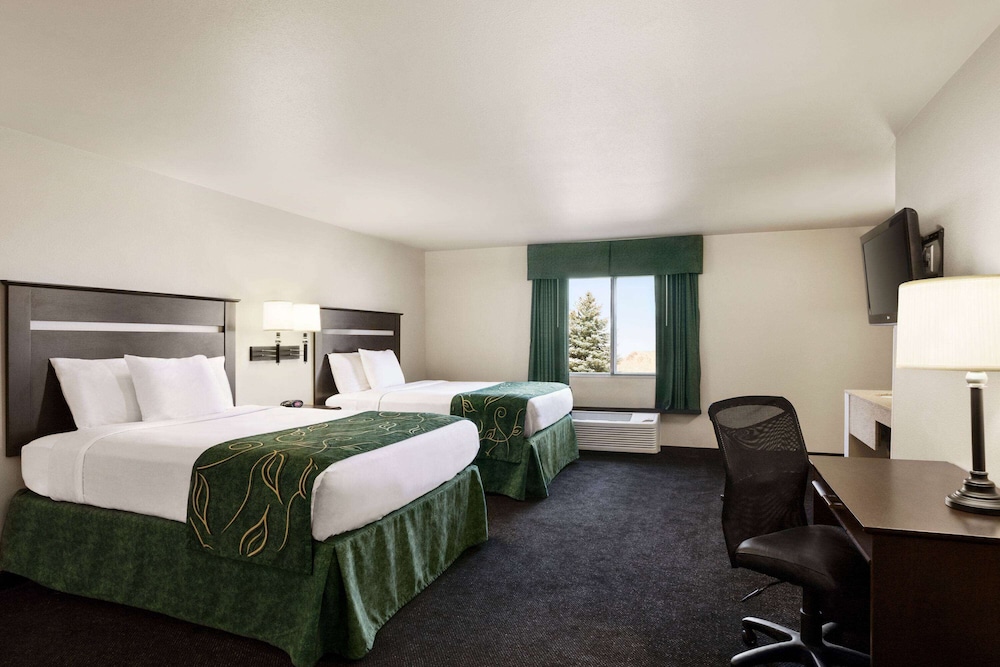 Room, 2 Double Beds, Accessible, Non Smoking - Photo 2