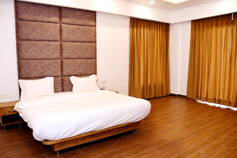 Luxury Room - Photo 1