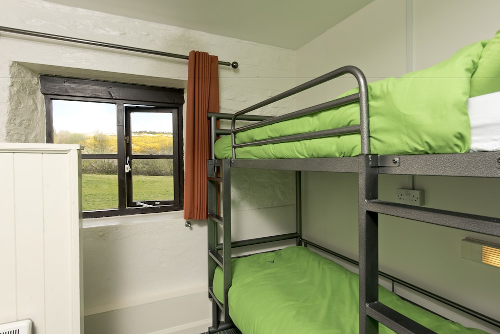 Shared Dormitory, Men Only, Shared Bathroom (Sleeps 6) photo 2