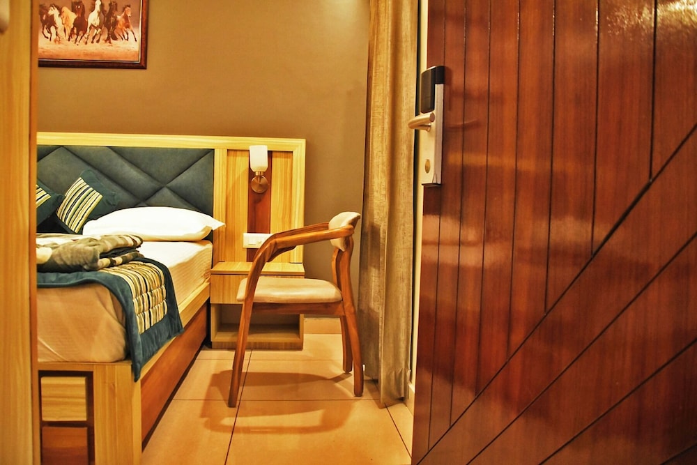 Luxury Room