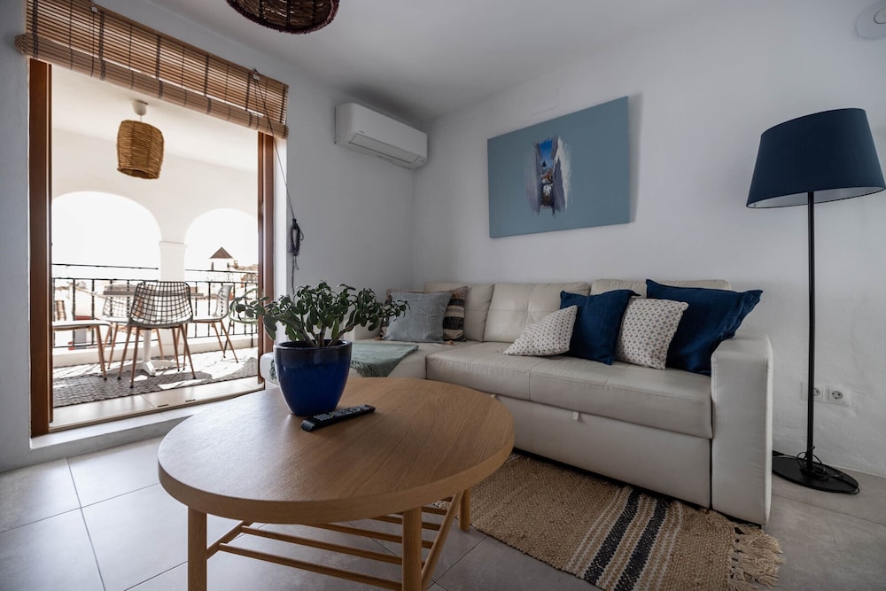 Deluxe Suite, Ensuite (Deluxe Suite) - Photo 12