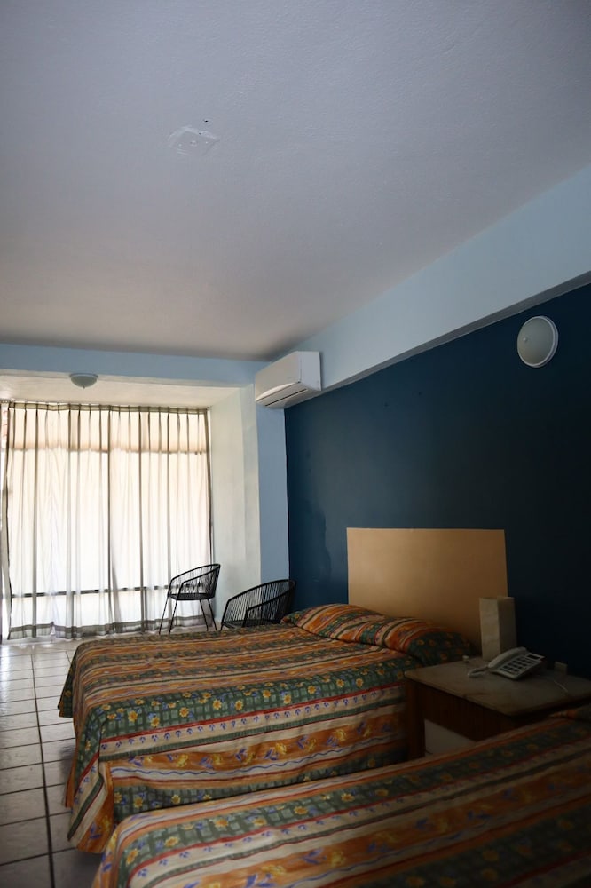 Superior Room Mountain View photo 2