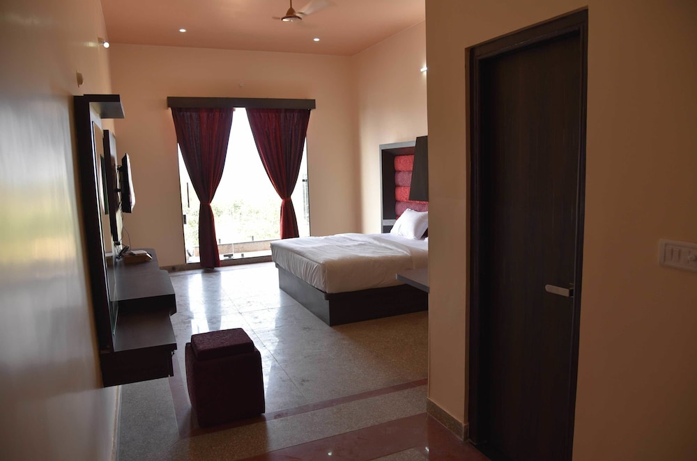 Superior Room - Photo 5
