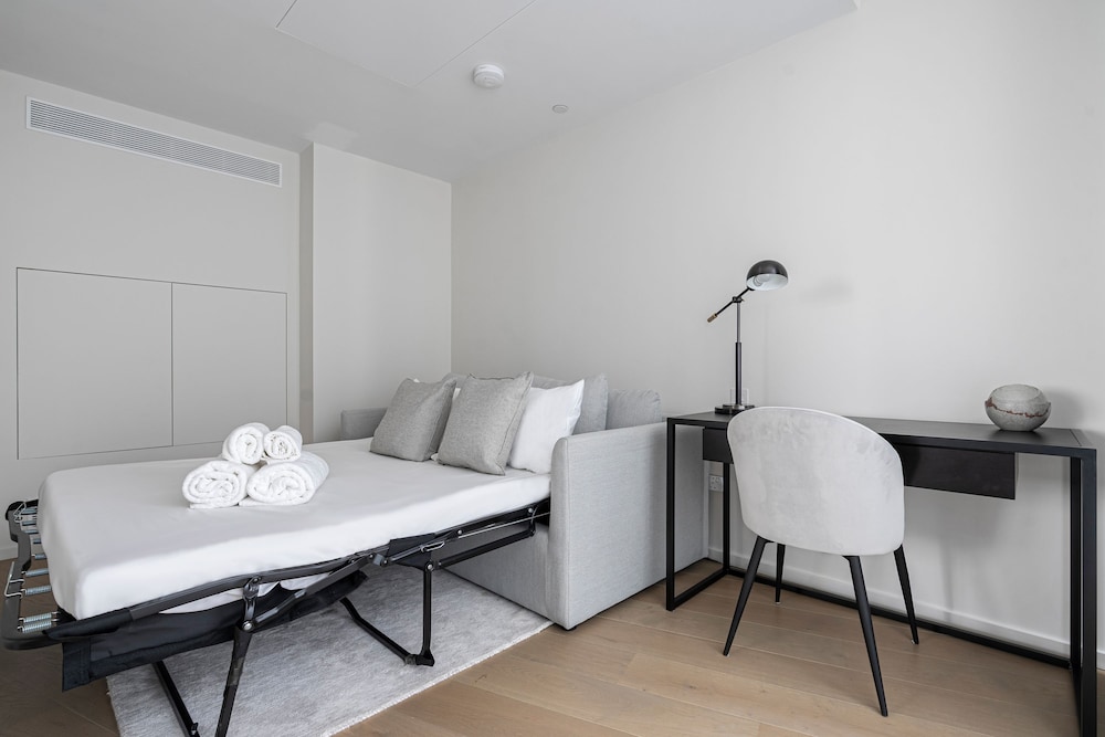 Deluxe Riverside Lejlighed Med Udsigt Over Byen, Billede 4
