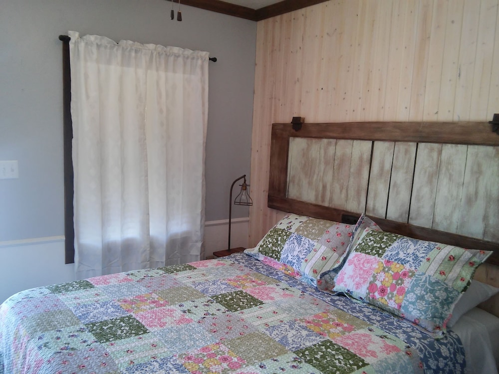 Basic Single Room photo 1