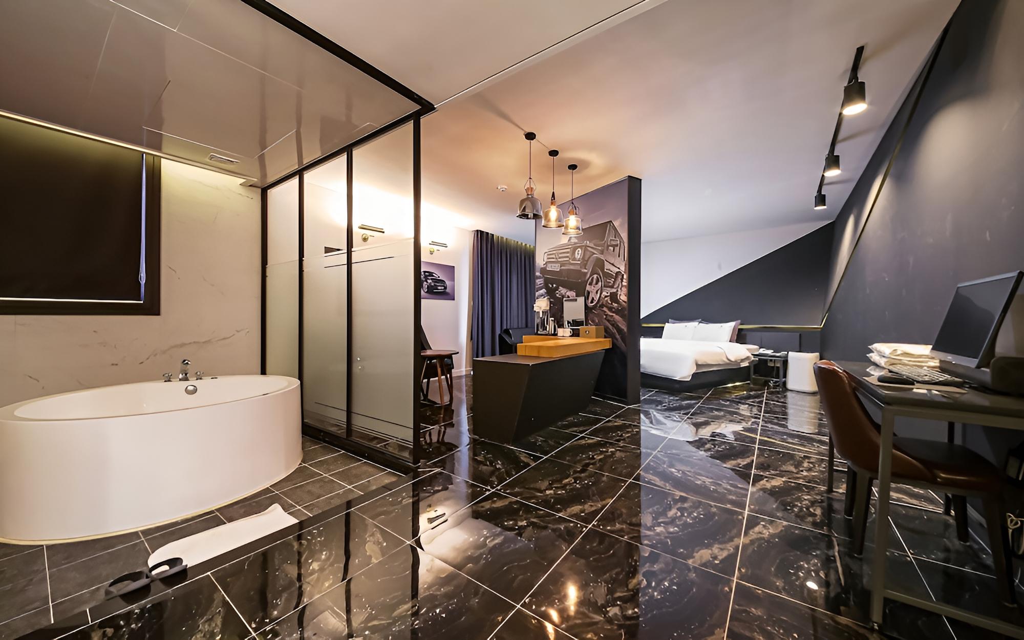 Room (1 room 1 parking VIP (family bath sty) - Photo 7