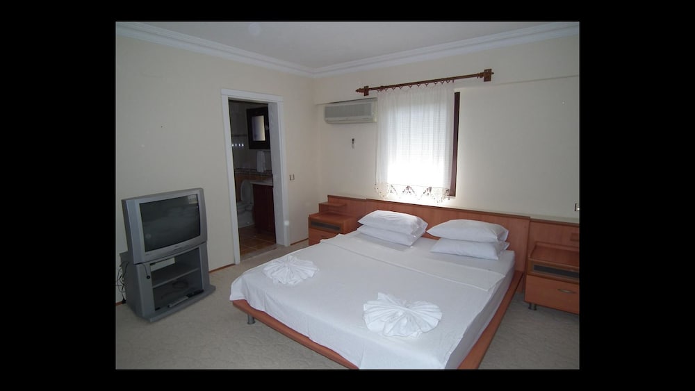 Villa photo 2