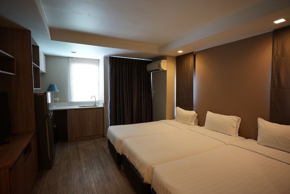 Suite for 6 photo 2