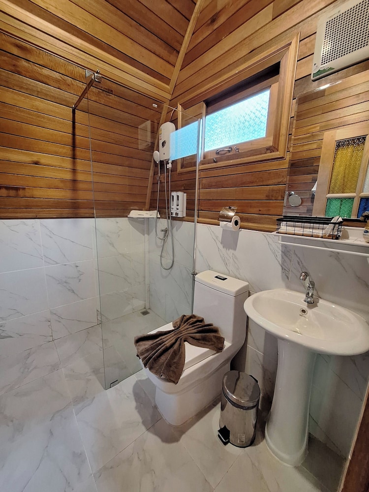 Double Room - Photo 11