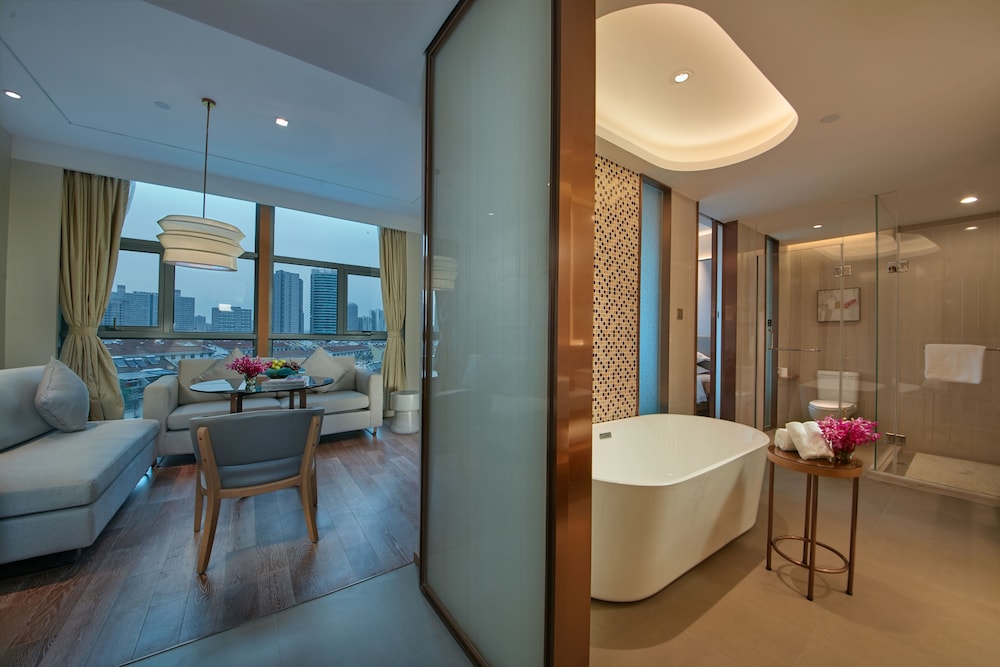 Business Suite