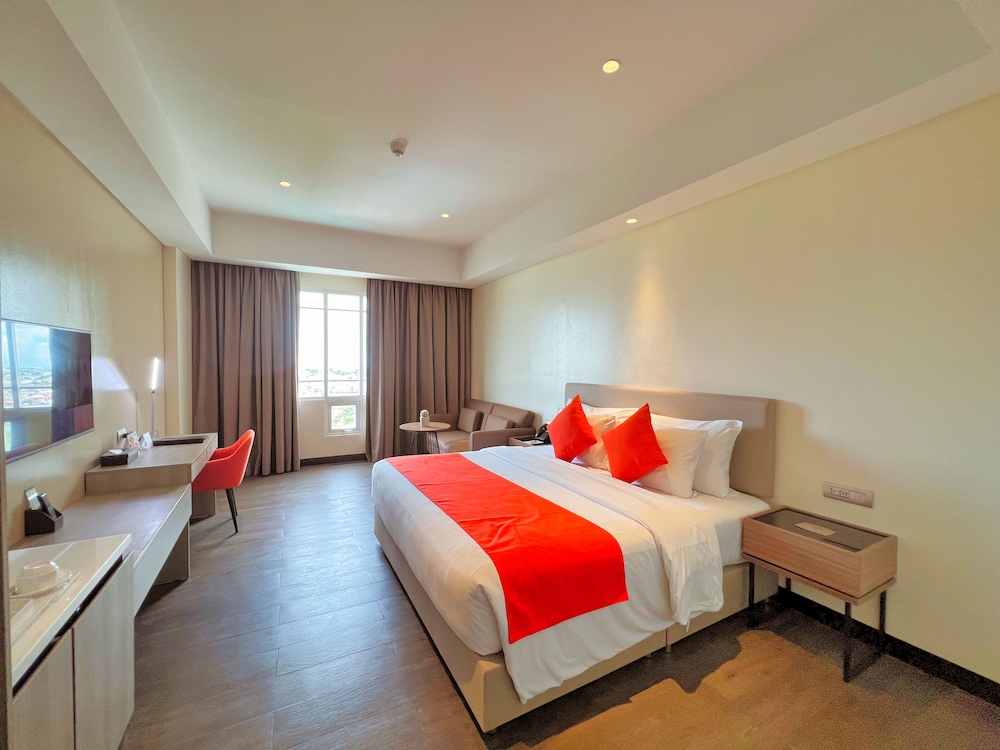 Deluxe King Room - Photo 4