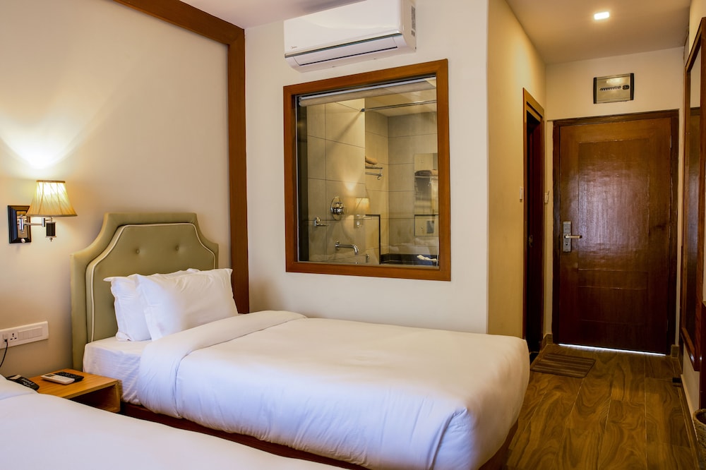 Deluxe Twin Room - Photo 7