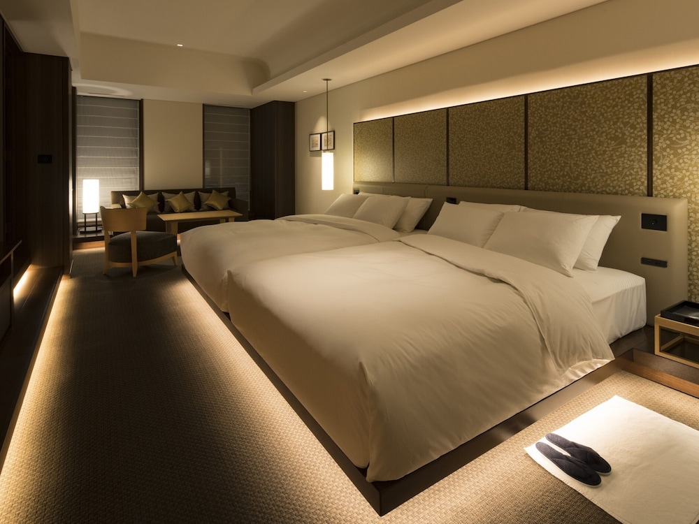 Portom Suite Room - Photo 1