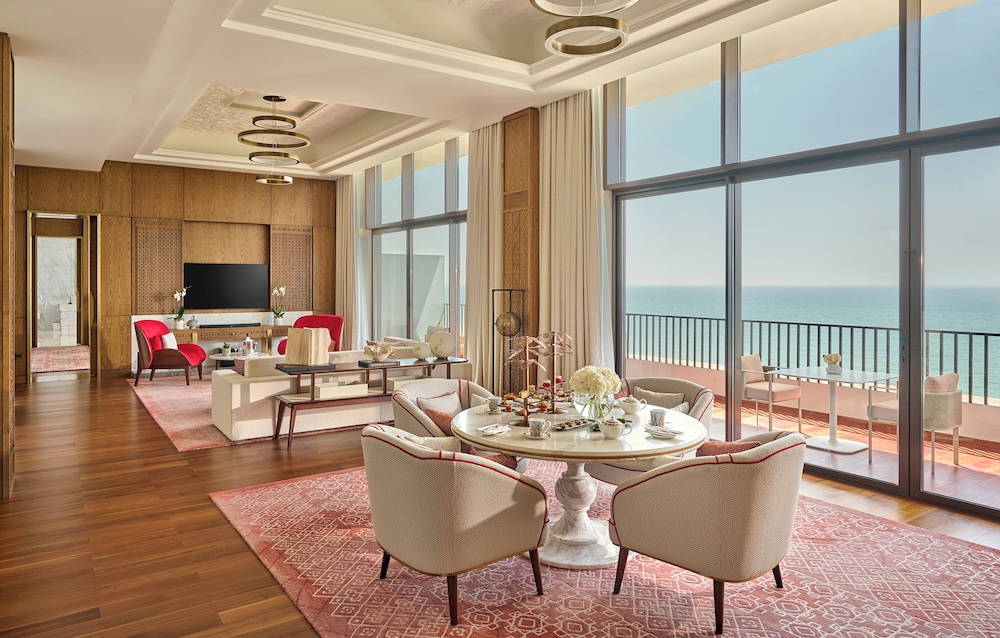 Royal Suite - Photo 3