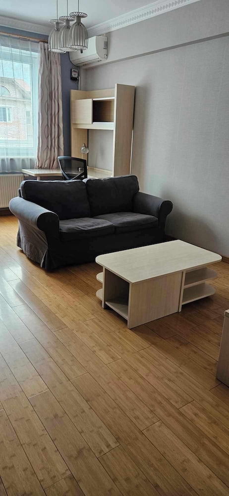 1-Bedroom Apartment photo 1
