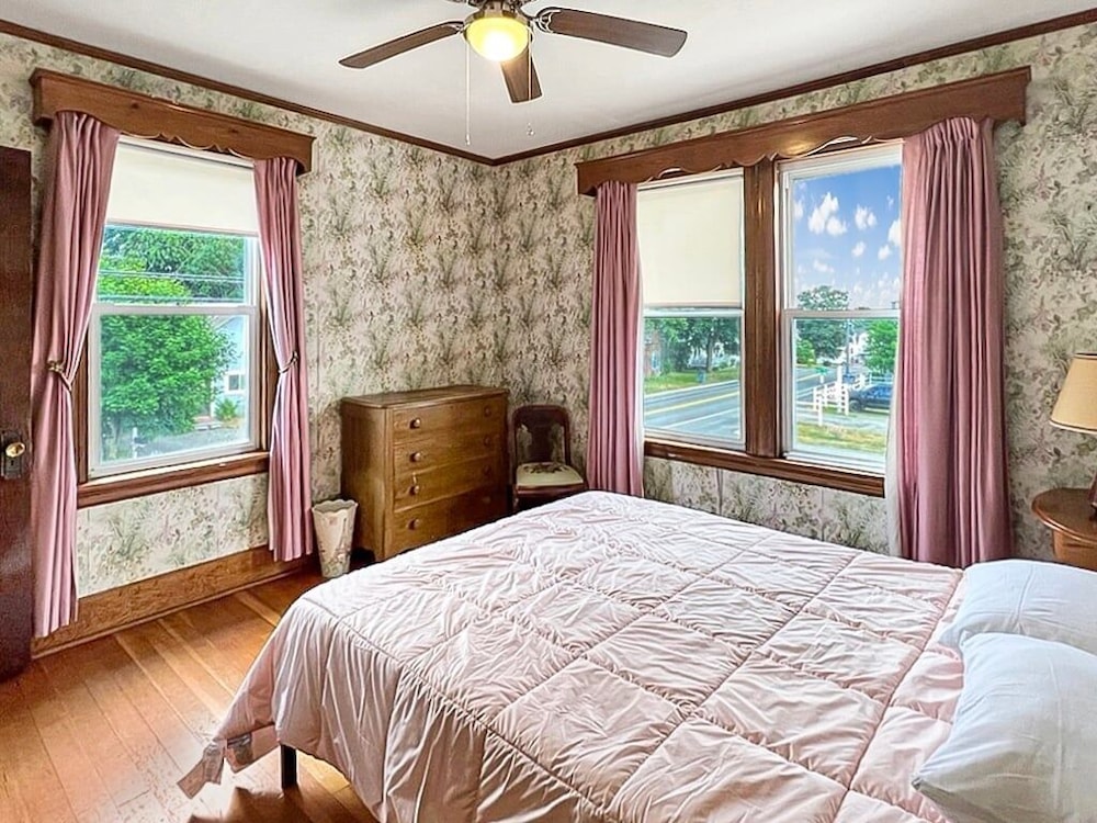 House, 4 Bedrooms photo 1