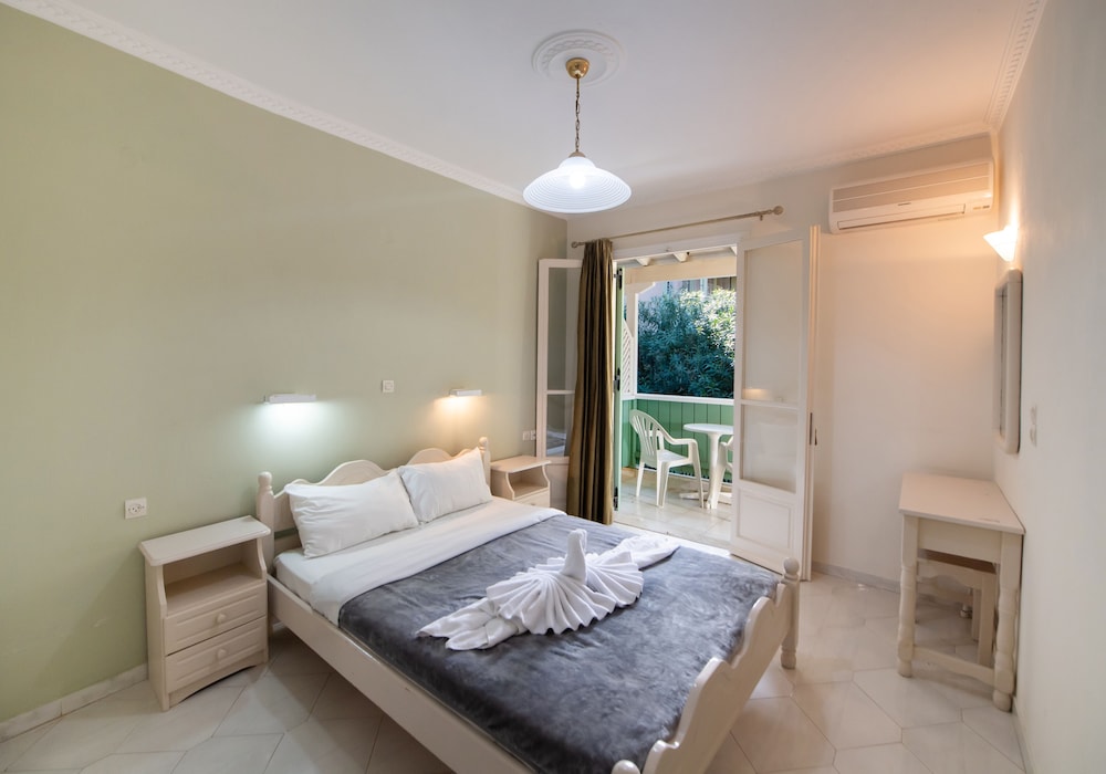 Economy Double Or Twin Room, Mountain View