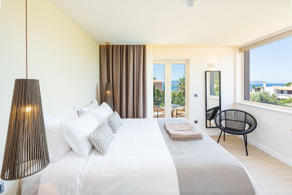Deluxe Double Room, Sea View - Photo 5
