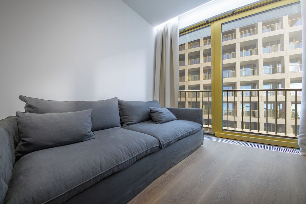 Penthouse with balcony and river view photo 2