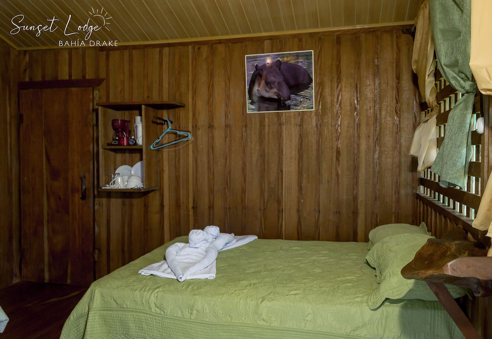 Standard Triple Room, Balcony, Partial Sea View photo 1
