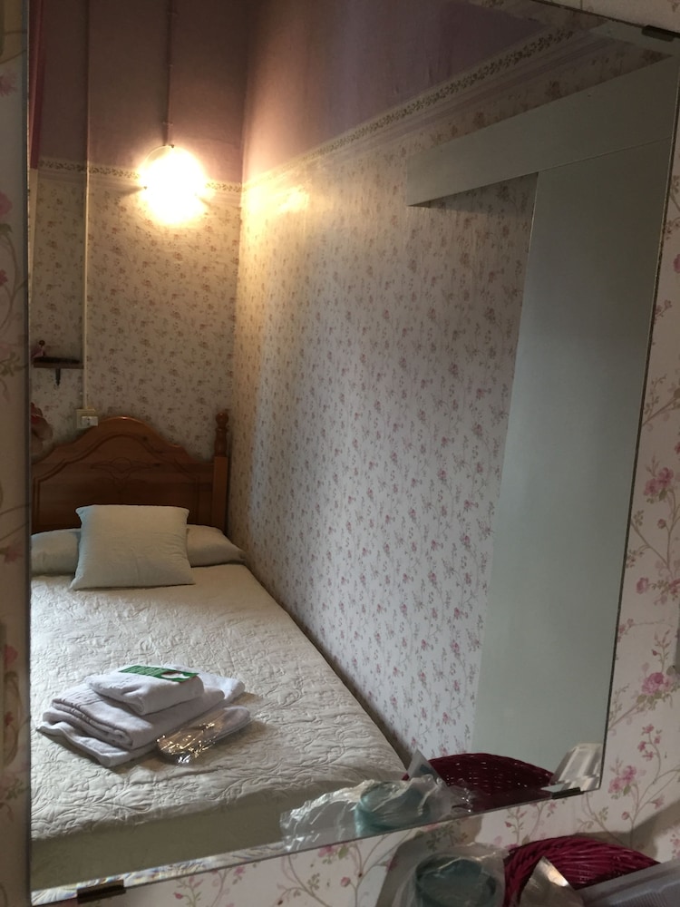 Single Room, 1 Twin Bed photo 2