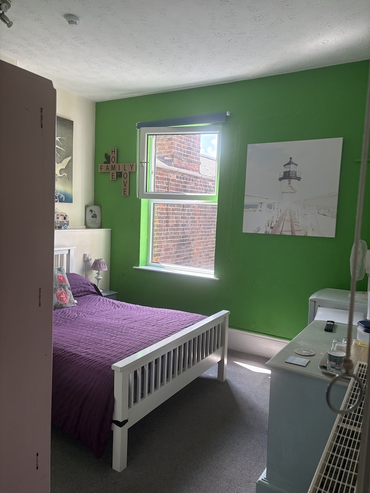 Double Room, Ensuite - Photo 1