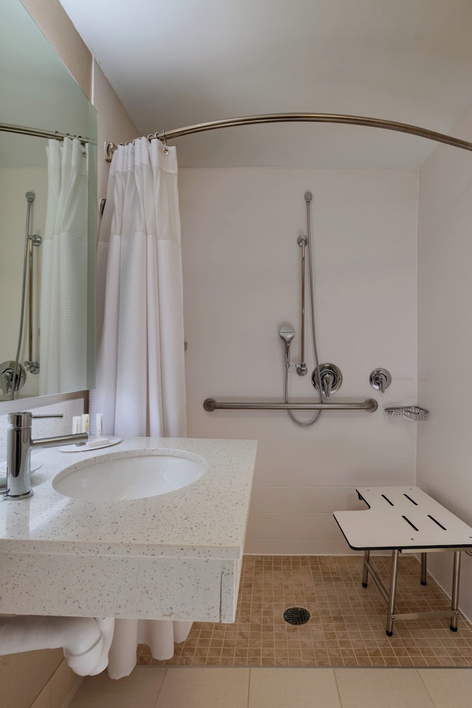 Suite, Multiple Beds - Photo 6