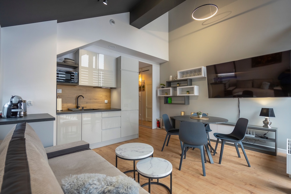 Family Apartment - Photo 12