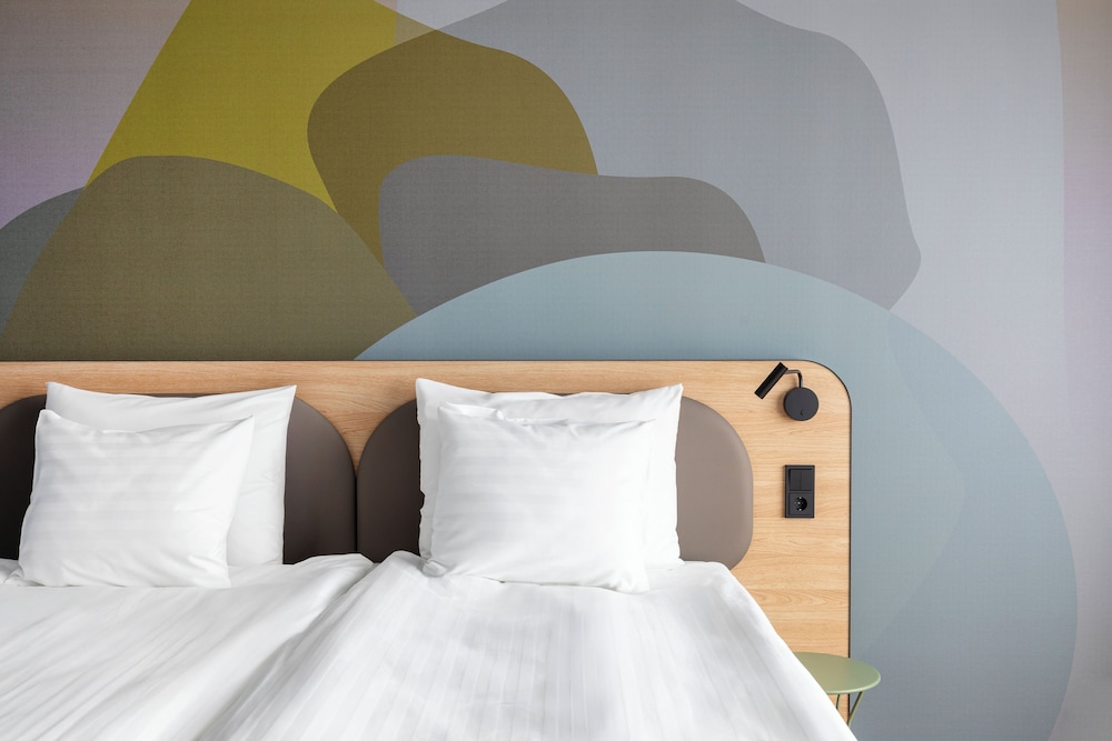 Superior Room, 1 King Bed, Tower - Photo 2