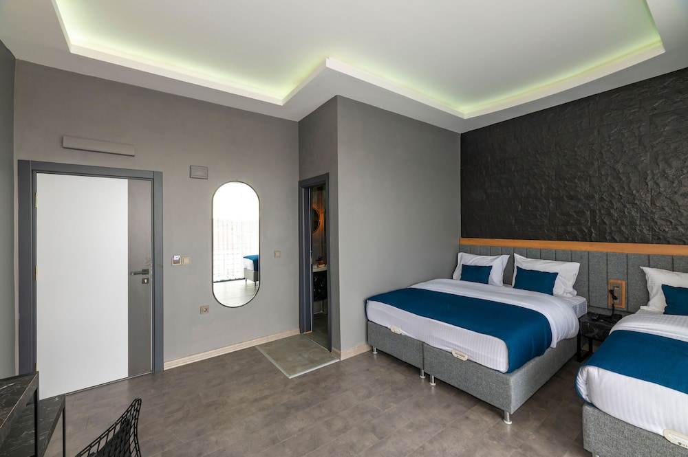 Deluxe Triple Room - Photo 6