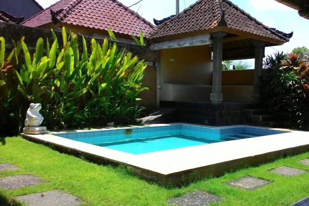 Villa C photo 1