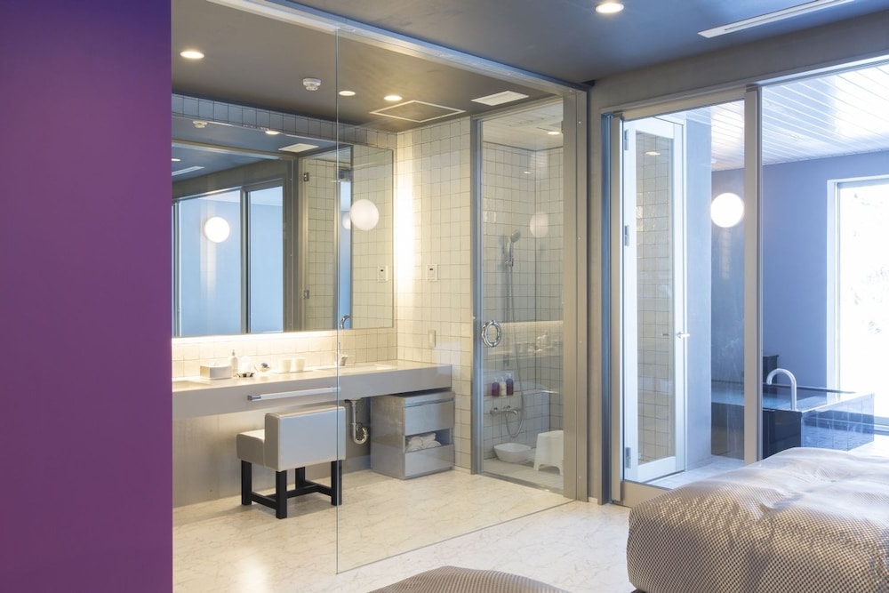 Suite with Mist Sauna, Large Twin photo 3