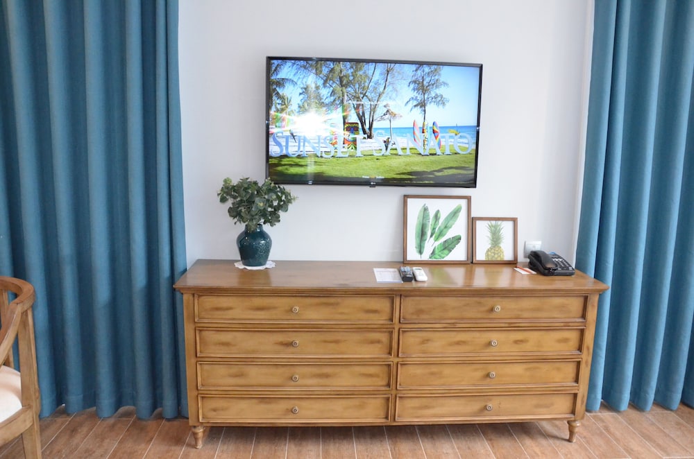 Deluxe King - Garden View ( Room In Villa ) thumbnail 6