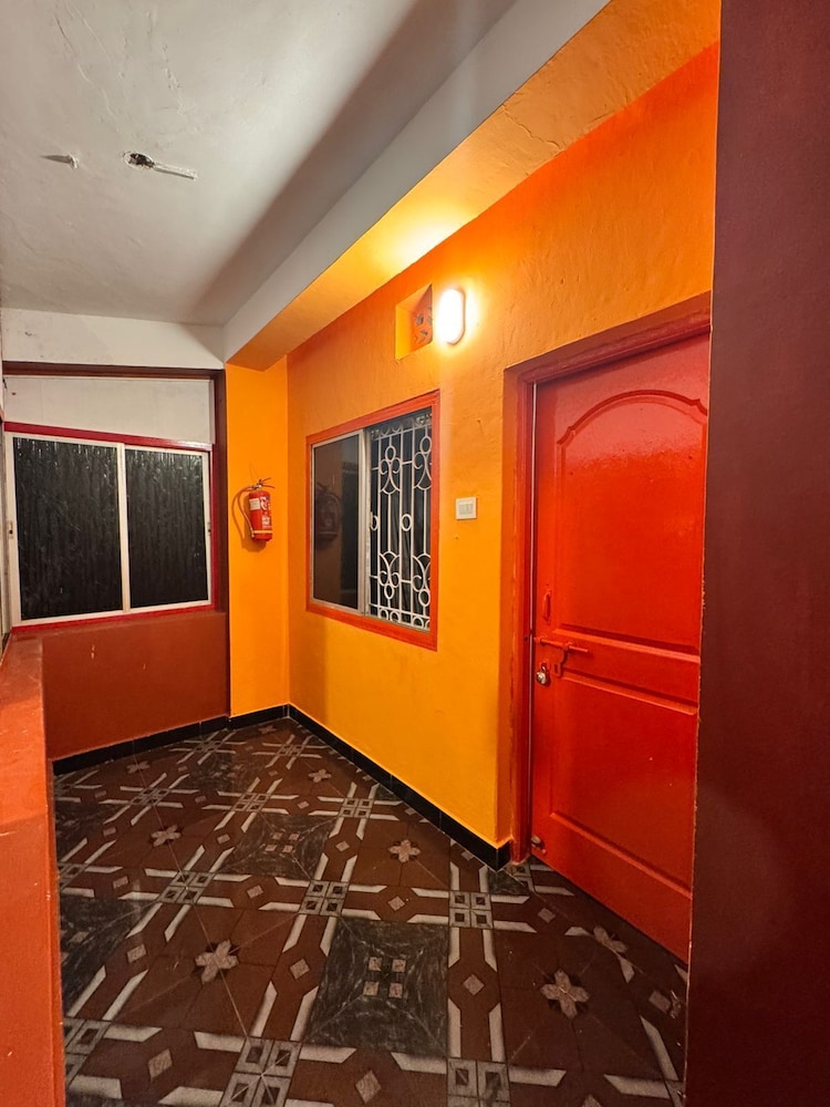 Orange Dorm