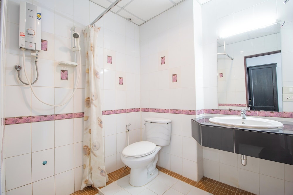 Standard Twin Room - Photo 2