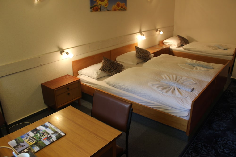 Triple Room, Mountain View (Budget) photo 2