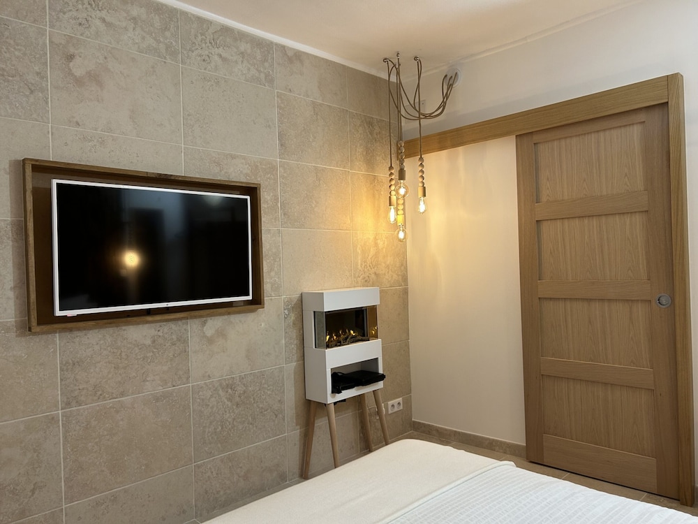 Superior Studio, Terrace (PEARL PAD)