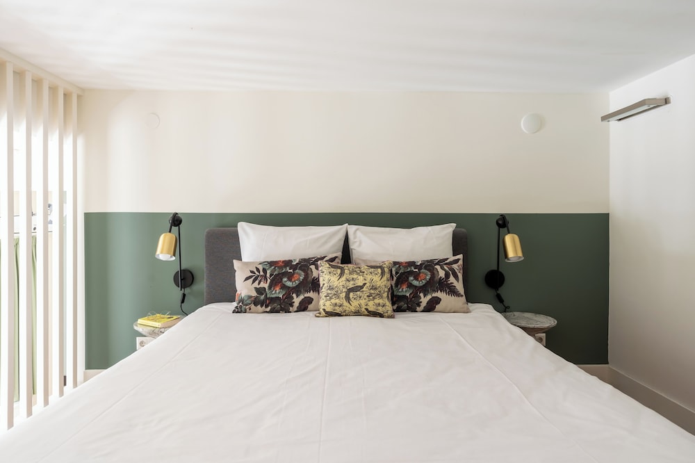Large Studio with Kitchenette, Sofa Bed photo 2