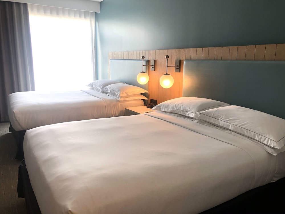 Room, 2 Queen Beds, Accessible (Hearing) photo 3