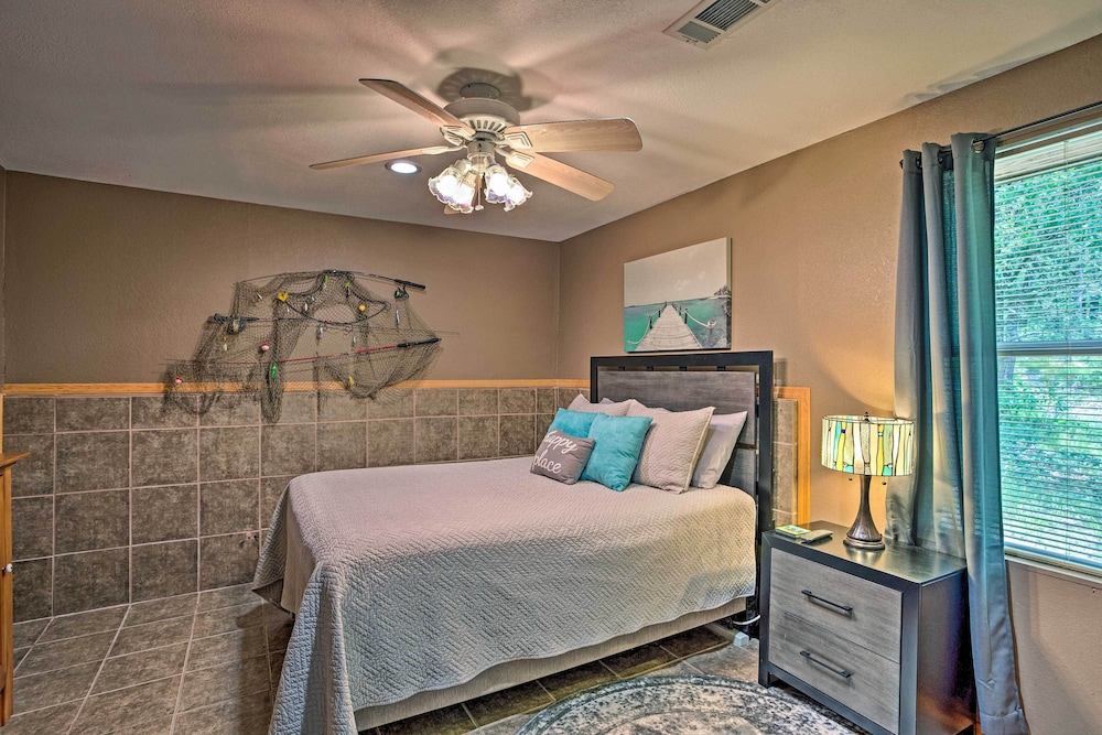 House (2 Bedrooms) photo 2