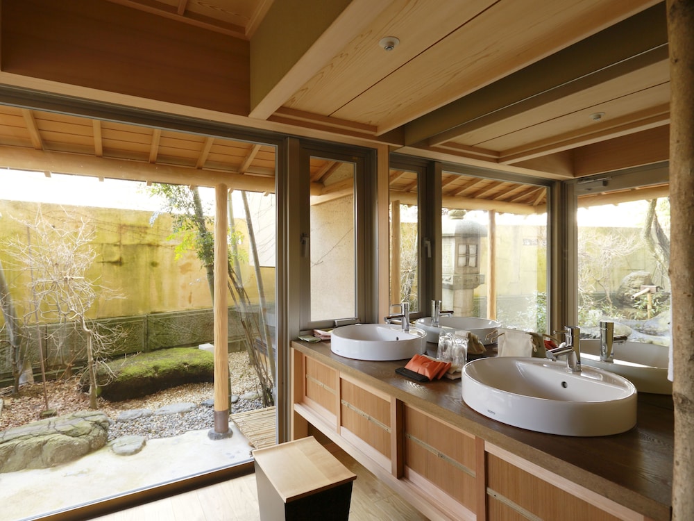 Japanese Style Suite Room, Non Smoking | Tempura Dinner Plan (Breakfast included) photo 2