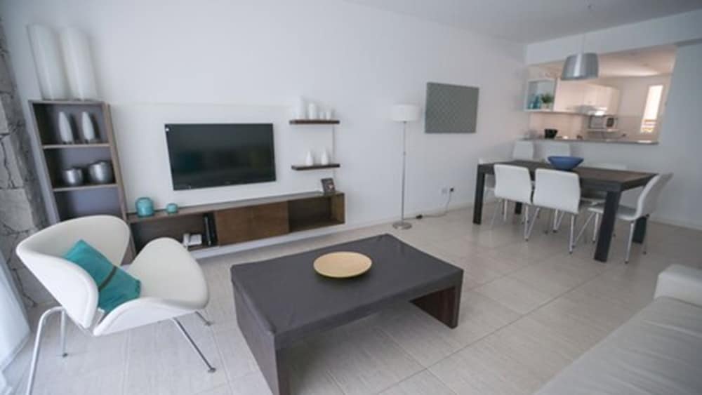 Family Apartment, 2 Bedrooms photo 3