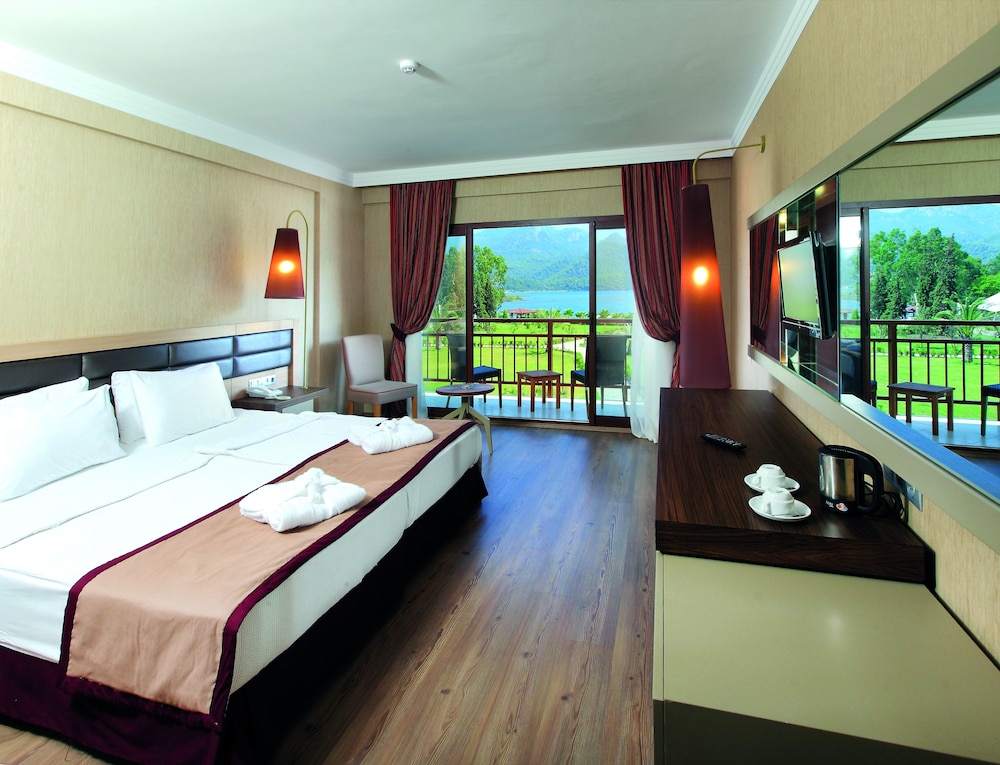 Deluxe Room, Non Smoking, Garden View photo 1