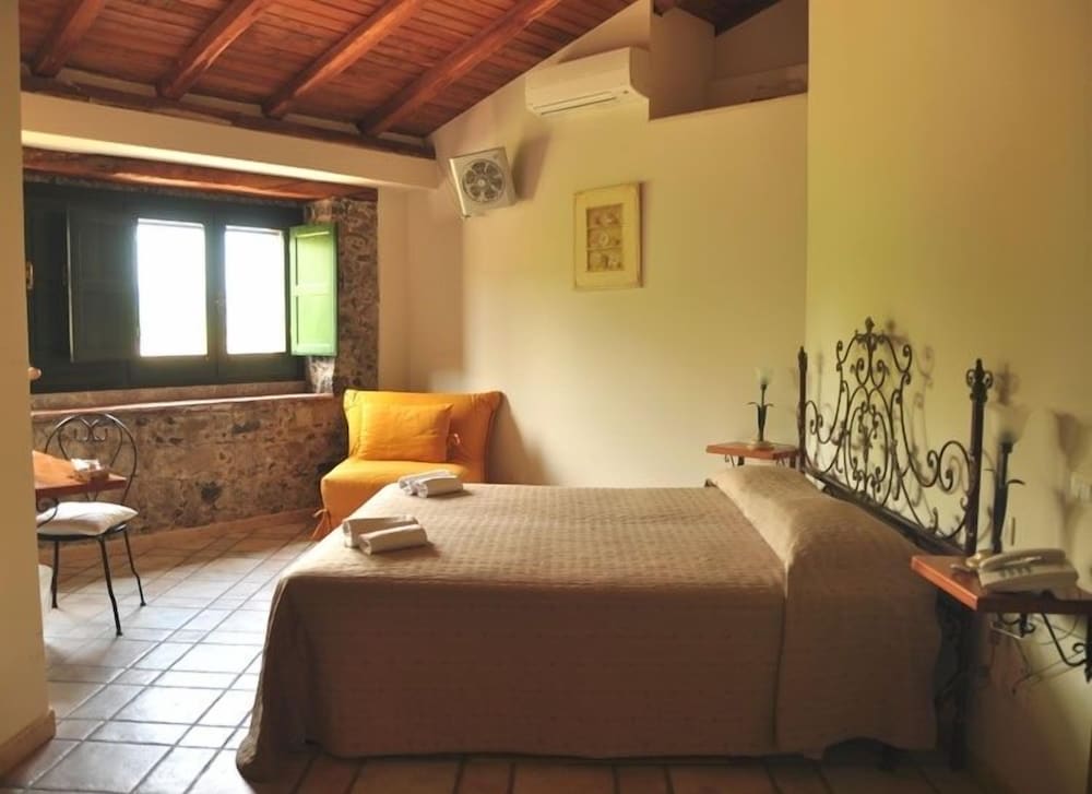 Superior Double Room, Garden View, Garden Area photo 1